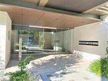 【大阪府/堺市北区金岡町】なかもずオールズ・ウィズコート 管理の行き届いたエントランスがお出迎え