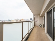 【大阪府/大阪市東住吉区中野】ユニハイム駒川中野レジデンス 奥行きのあるバルコニーです♪