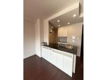 【愛知県/名古屋市西区那古野】オープンレジデンシア名駅那古野 対面キッチンでお料理中もご家族との会話がはずみます♪