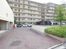 【京都府/京都市伏見区深草関屋敷町】ルネ墨染2番館 駐車場