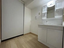 【京都府/京都市伏見区深草下川原町】コトーハイツ伏見稲荷C棟 洗面台ももちろん新調しております♪