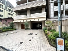 【京都府/京都市中京区室町通錦小路下る】レスタージュ四条烏丸・ラティス エントランス