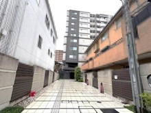 【京都府/京都市中京区油小路通三条下る】アベニール三条油小路 現地外観写真