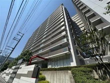 【兵庫県/神戸市中央区脇浜町】グランスイート神戸　NORTH　HAT 外観：総戸数156戸のレジデンス