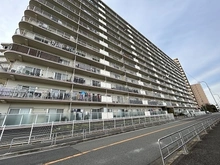 【大阪府/大阪市港区三先】ファミリープラザ朝潮橋B館 外観