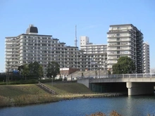 【東京都/江東区亀戸】日商岩井亀戸マンション 外観：総戸数393戸の大規模マンションです。