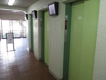 【東京都/江東区亀戸】日商岩井亀戸マンション エレベーターはマンション内に5機ございます。