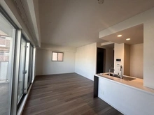 【兵庫県/伊丹市西台】ワコーレ伊丹西台ステーションエンブレム LDK17.4帖　キッチン対面式・横長リビング