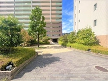 【兵庫県/尼崎市潮江】ザ・パークハウス尼崎潮江 エントランスアプローチ