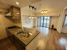 【千葉県/千葉市美浜区真砂】ヴェレーナシティパレ・ド・マリナージュ 