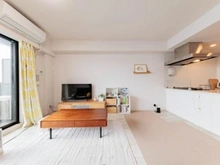 【千葉県/千葉市美浜区幕張西】プレシス幕張本郷 日当たり・通風ともに良好なリビングです