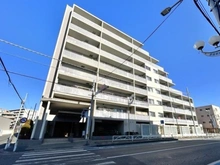 【千葉県/千葉市中央区宮崎町】ライオンズ蘇我フォレストマークス 外観：夜道も安心、駅まで整備された歩道