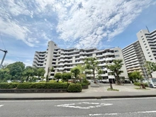 【千葉県/習志野市谷津】谷津パークタウン二番街32号棟 外観：居室・リビング