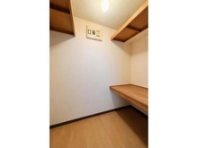 【千葉県/習志野市谷津】谷津パークタウン二番街32号棟 玄関