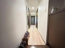 【東京都/東村山市美住町】ライネスハイム久米川 玄関から室内へのアプローチ