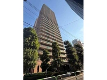 【東京都/豊島区東池袋】ライオンズタワー池袋 RC造地上28階地下1階建8階部分、山手線内側という好立地。商業施設に近く生活に便利なエリアです。