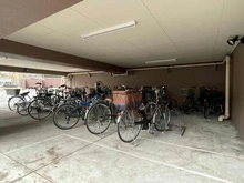 【東京都/板橋区氷川町】パラスト新板橋 駐輪場です。