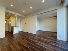 【東京都/渋谷区富ヶ谷】パークハウス代々木公園ラフィナート 12.2帖のリビングダイニング