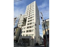 【東京都/港区南青山】オープンレジデンシア南青山骨董通り 当該住戸は13階部分、南西向きにつき陽当り・眺望良好。2026年11月リフォーム実施予定です。