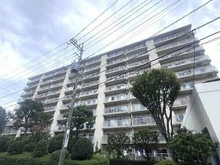 【東京都/町田市南町田】藤和すずかけ台ハイタウン 外観：南町田グランベリーパーク駅から約８００ｍ（徒歩１０分）です
