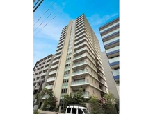 【東京都/町田市原町田】ザ・パークハウス町田フロント 外観：小田急線「町田」駅徒歩5分、JR横浜線「町田」駅徒歩9分の利便性が高い立地。通勤にも便利です。