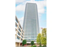 【神奈川県/横浜市神奈川区栄町】ザ・ヨコハマタワーズ　タワーウエスト 外観：JR東海道本線「横浜」駅 徒歩10分。三菱地所他分譲、鹿島建設他施工の地上42階建タワーレジデンス。