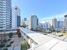 【神奈川県/横浜市神奈川区栄町】ザ・ヨコハマタワーズ　タワーイースト アート＆デザインを街づくりのコンセプトとしたベイエリア「ヨコハマポートサイト地区」に位置します。