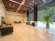 【神奈川県/横浜市西区みなとみらい】M.M.TOWERS　the　East ホテルライクで上品な印象の共用部。日々の暮らしをサポートするフロントサービスがございます。