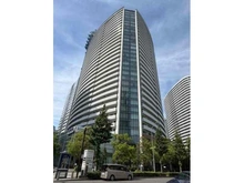 【神奈川県/横浜市西区みなとみらい】みなとみらいミッドスクエア　ザ・タワーレジデンス 外観：三井住友建設施工、地上31階建の免震構造タワーマンション。総戸数650戸のビッグコミュニティです。