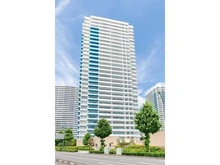 【神奈川県/横浜市西区みなとみらい】M.M.TOWERS　the　South シューズイン・ウォークインクローゼットや、廊下収納など収納豊富。すっきりとした暮らしが叶います。