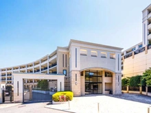 【神奈川県/横浜市中区山手町】コルティーレ山手町グランドエステート 外観：山手の閑静な住宅街に佇むレジデンス。みなとみらい線「元町・中華街」駅まで徒歩10分の立地です。