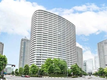 【神奈川県/横浜市西区みなとみらい】M.M.TOWERS FORESIS L棟 外観：みなとみらい線「みなとみらい」駅まで徒歩3分。通勤・通学やお出かけに便利な、生活しやすい立地です。