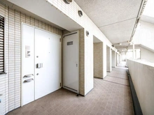 【神奈川県/茅ヶ崎市東海岸南】ウェリス茅ヶ崎東海岸南 マンションは外壁コンクリート厚約160mm・戸境壁コンクリート厚約180mmが採用されています。