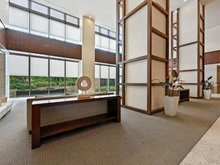 【東京都/新宿区西新宿】ザ・パークハウス西新宿タワー60 吹き抜けが開放的なエントランスロビー