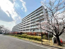 【東京都/調布市菊野台】パークハウス ザ ガーデン 外観：三菱地所分譲の総戸数300戸超の「パークハウス」シリーズ