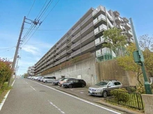 【神奈川県/横浜市栄区笠間】藤和ライブタウン大船3号棟 外観:藤和ライブタウン大船3号棟(西側から撮影)