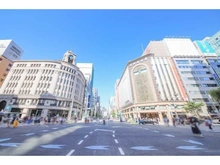 【東京都/中央区銀座】銀座タワー 中央通り（『銀座四丁目』交差点）（現地より約720m）