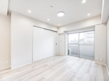 【東京都/目黒区上目黒】藤和中目黒コープ ホワイトカラーで統一されたシンプルな内装です。お好みのインテリアコーディネートが楽しめそうです。