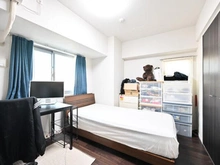 【埼玉県/川口市西川口】ヴィラーヌ川口ブライトヴィスタ 約6.5帖の洋室開口部ありステップインクローゼットあり※家具調度品は販売対象に含みません。