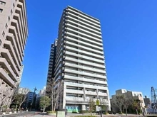 【埼玉県/川口市本町】ザ・パークハウス川口本町 外観：RC造地上19階地下1階建、総戸数162戸。JR京浜東北線「川口」駅まで徒歩5分の好立地です。