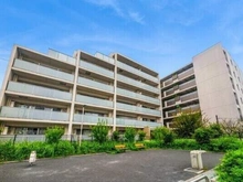 【神奈川県/川崎市宮前区宮崎】ブランズ宮崎台プレイス 外観：東急田園都市線「宮崎台」駅まで徒歩6分の好立地。2016年2月築、地上7階建RC造マンションです。