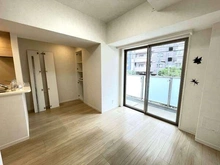 【東京都/新宿区原町】グローリオ新宿夏目坂 洋室