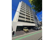 【大阪府/大阪市福島区鷺洲】レジュールアッシュ梅田WEST 外観：阪神本線「野田」駅徒歩6分等、3路線3駅利用可能。耐震性に優れると言われるRC構造のマンションです。