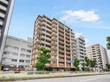 【大阪府/大阪市北区松ケ枝町】ヴィルヌーブ松ヶ枝町 外観：JR東西線「大阪天満宮」駅徒歩7分、地下鉄谷町線・堺筋線「南森町」駅徒歩9分。通勤・通学に便利です。