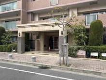 【大阪府/大阪市都島区毛馬町】BELISTA都島毛馬橋 オートロックやモニタ付きインターホンが採用されているマンションです。防犯面に配慮されています。