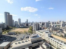 【大阪府/大阪市福島区福島】大阪福島タワー 地上45階建の14階部分に位置し、眺望良好。遠くまで広がる、開放感のある景色をお楽しみいただけます。