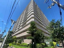 【大阪府/大阪市城東区関目】プライムコート関目パーク・ホームズ 外観：SRC造地上15階建マンションの5階部分。京阪本線「関目」駅まで徒歩6分、3路線利用可能な立地です。