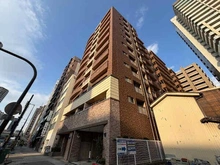 【大阪府/大阪市中央区谷町】エステムコート谷町六丁目IIアクティーネ 外観：大阪メトロ谷町線「谷町六丁目」駅徒歩3分など、2駅3路線利用可能な好立地。便利な暮らしが叶います。