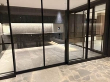 【大阪府/大阪市東淀川区豊新】レ・ジェイド上新庄 ダブルオートロック、モニタ付インターホンが備わり、セキュリティ面に配慮されたマンションです。