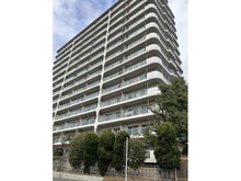 【大阪府/豊中市寺内】日商岩井緑地公園マンション 外観：SRC造地上14階建7階部分。北大阪急行線「緑地公園」駅徒歩6分。通勤通学に便利な立地です。